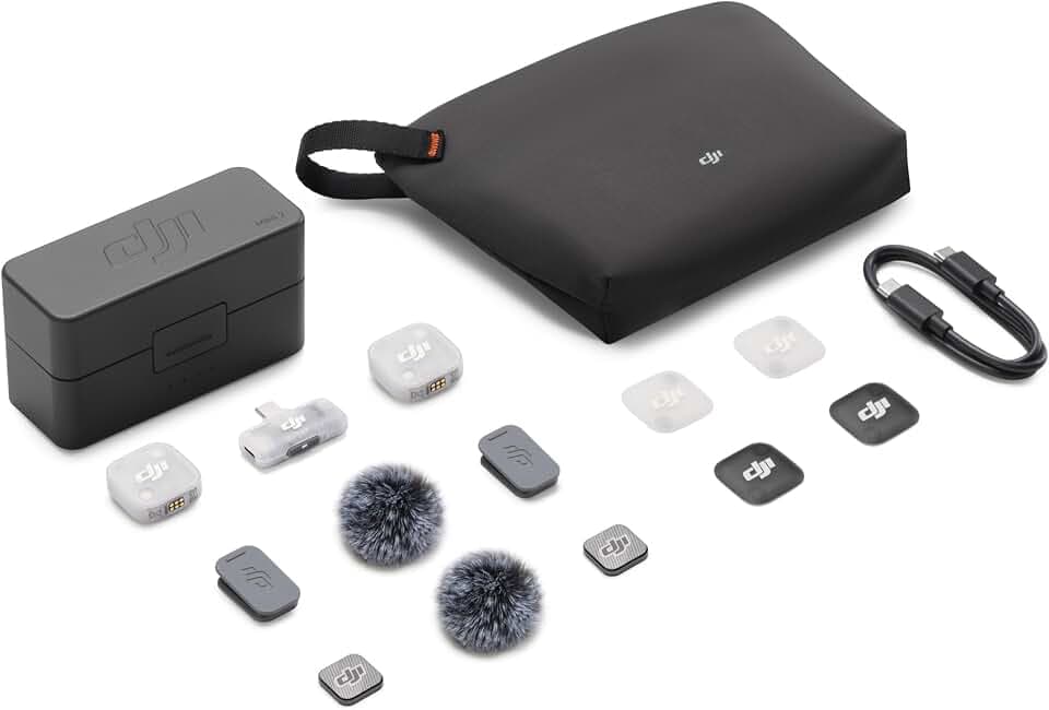 DJI Air 3 Fly More Combo Dual Primary Cameras 48MP 4K/60fps (Creator Bundle with Mic Ver 1)
